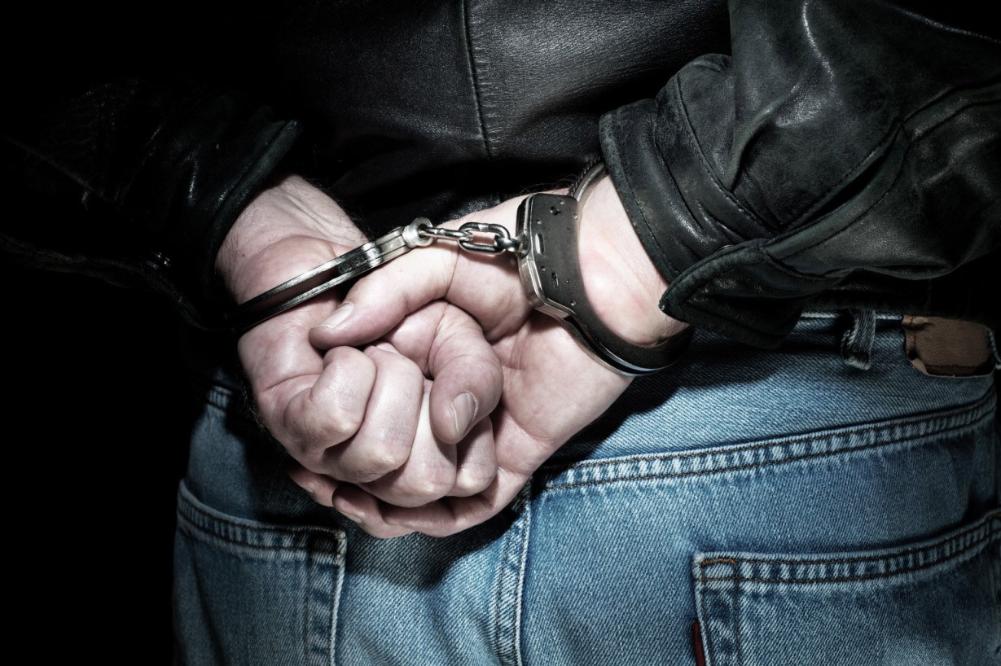 Полицейские задержали ранее судимого мужчину за очередное преступление Полицейские задержали ранее судимого мужчину за очередное преступление
