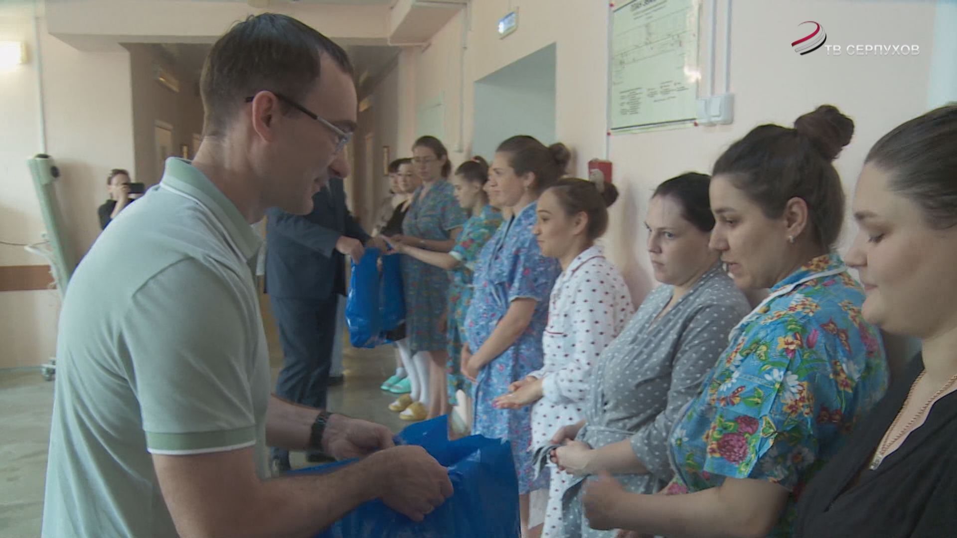 В Серпухове прошла акция «С днем рождения, малыш!», посвященная Дню России