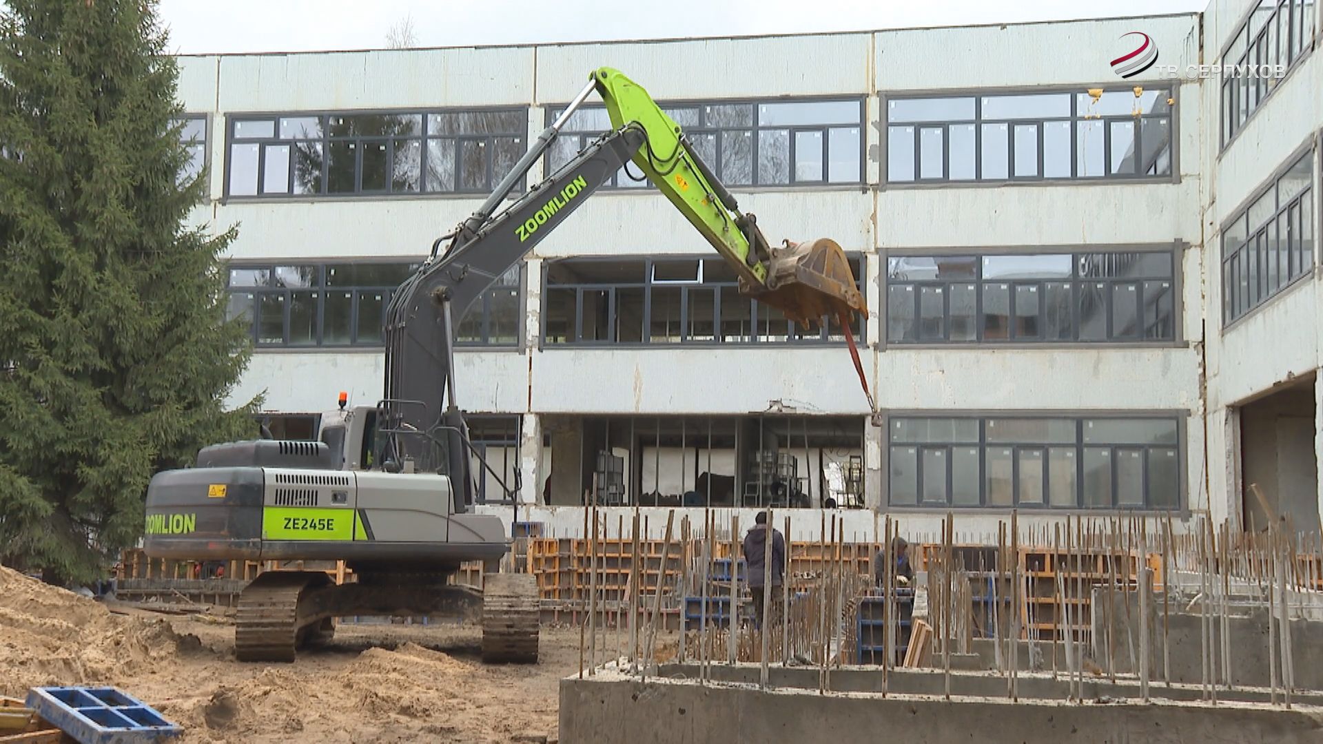 В Серпухове продолжается капитальный ремонт школ №7 и №10 по народной программе «Единой России»