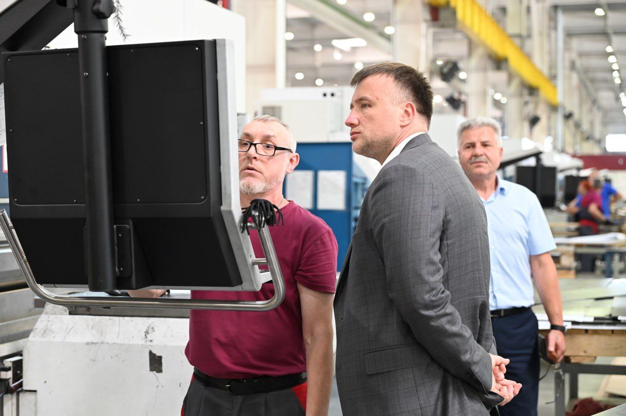 Глава Серпухова Алексей Шимко обсудил перспективы развития Серпуховского лифтостроительного завода