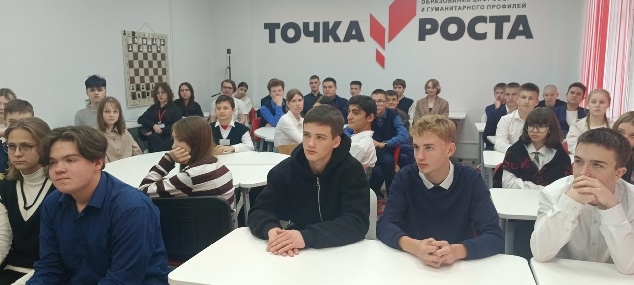 Встреча с участником спецоперации прошла в Куриловской гимназии Серпухова Встреча с участником спецоперации прошла в Куриловской гимназии Серпухова