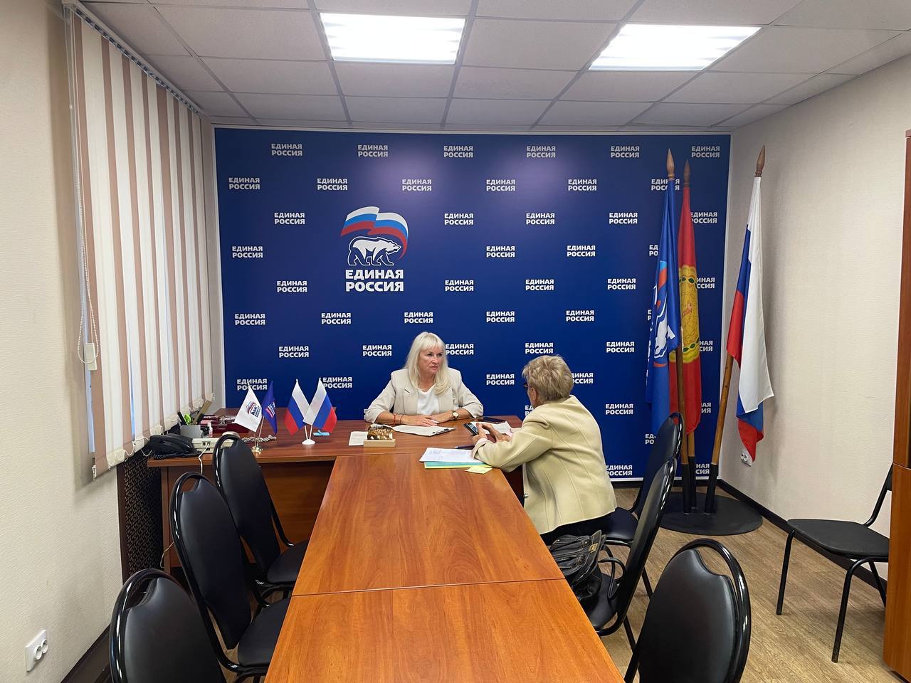 Депутат Совета депутатов Серпухова Надежда Ерёмина провела приём граждан