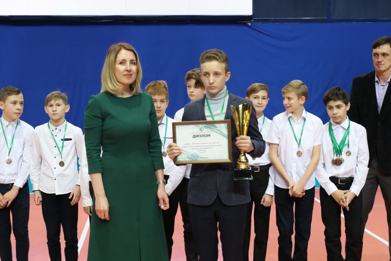 награждена лауреатом. награждение призеров гатчинской велогорки приорат от 11 сентября 2022.