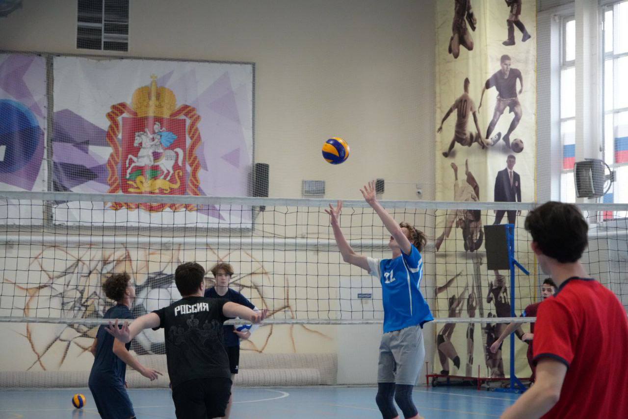 Сборная Московской области по волейболу готовится к Первенству ЦФО в Серпухове