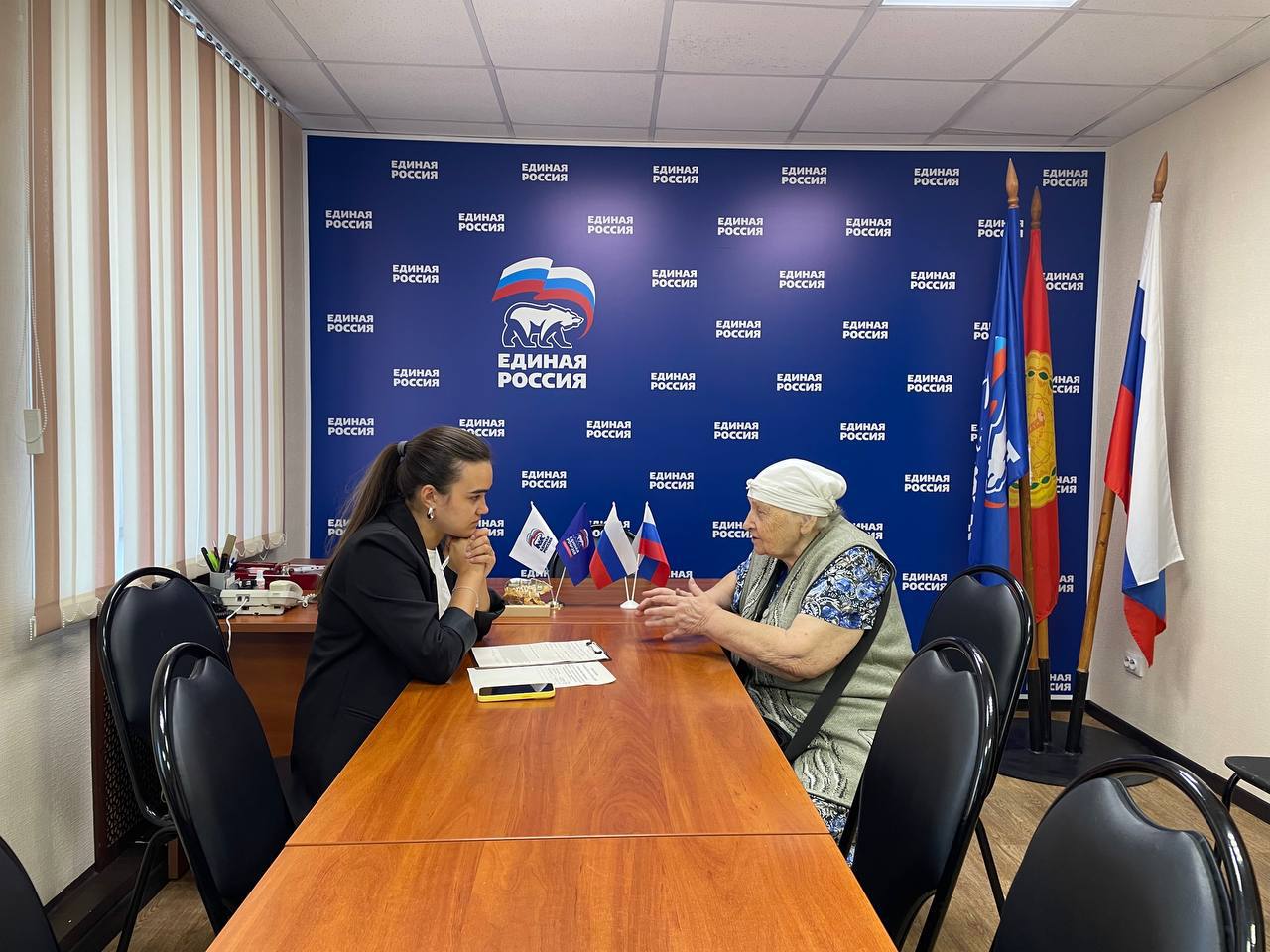 Депутат Совета депутатов Серпухова Диана Алумянц провела приём жителей округа
