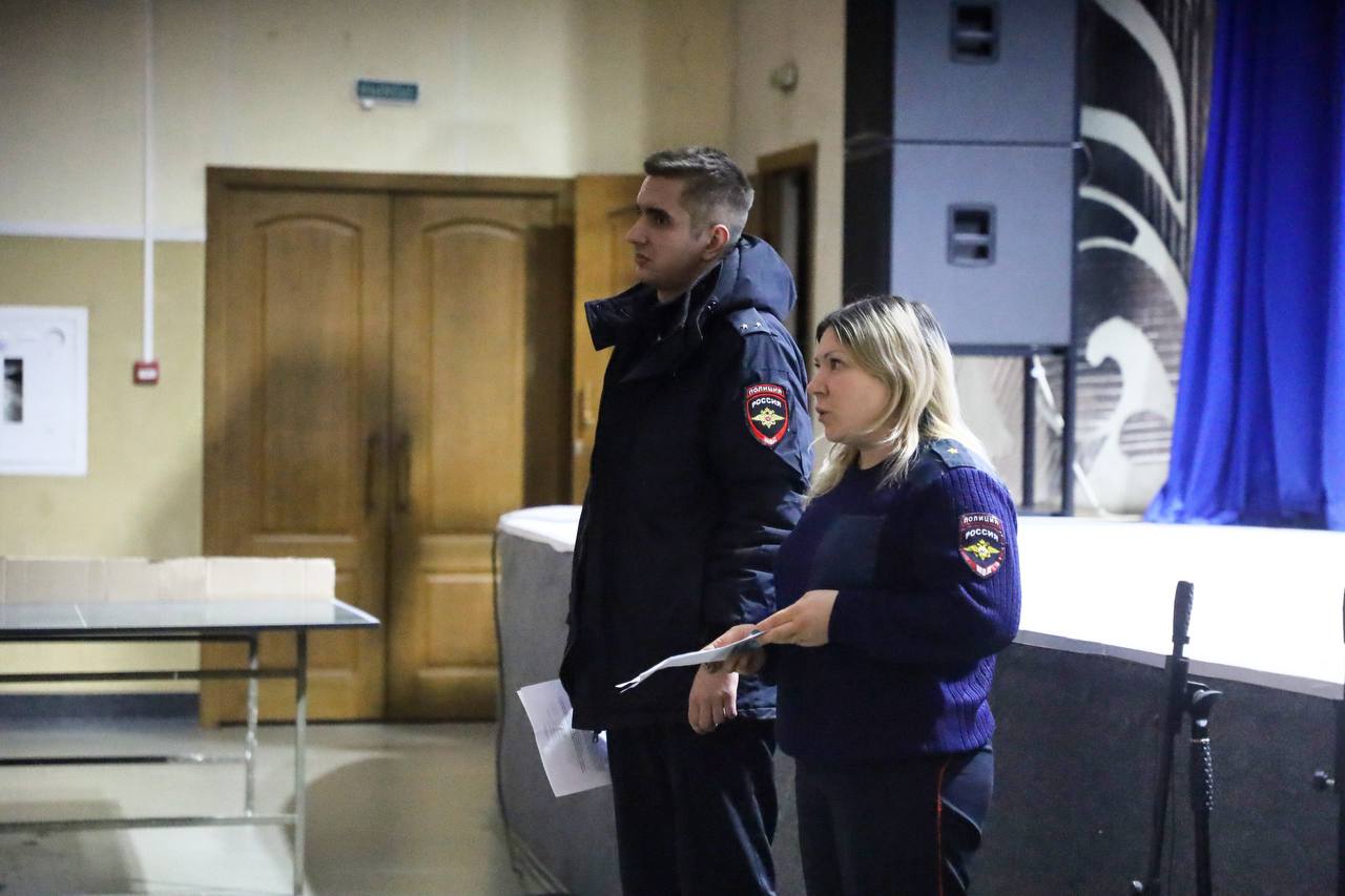 Участковые уполномоченные отчитались перед жителями Серпухова о проделанной работе