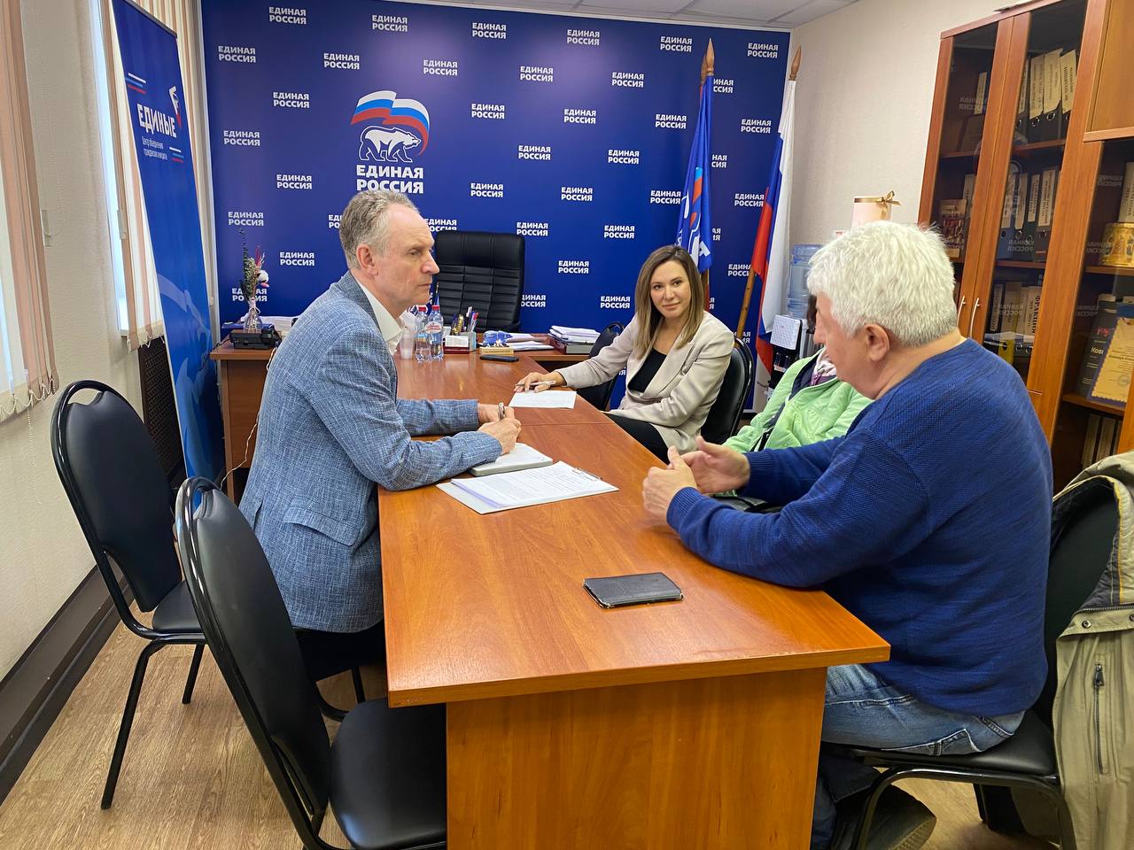 Депутат городского Совета Олег Андрух провел личный прием граждан в Серпухове Депутат городского Совета Олег Андрух провел личный прием граждан в Серпухове