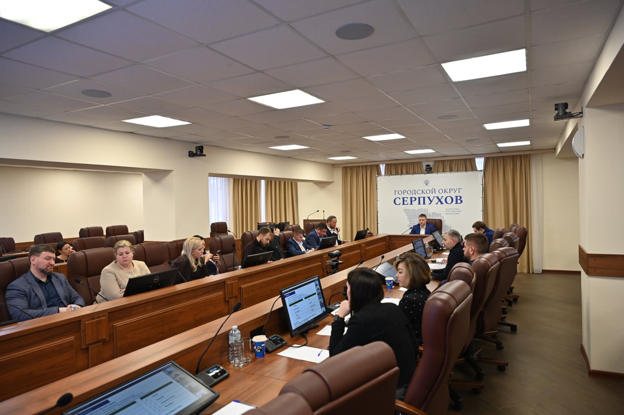 Проблемы аварийного жилья и уборки снега обсудили в Серпухове 