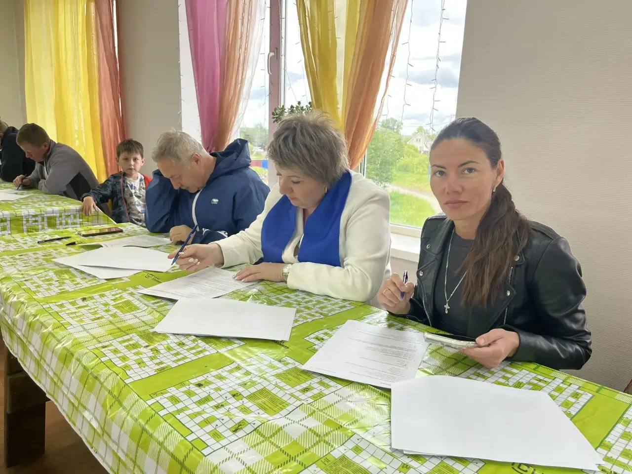 В деревне Старые Кузьменки на ферме «Русский страус» прошел «Агродиктант»