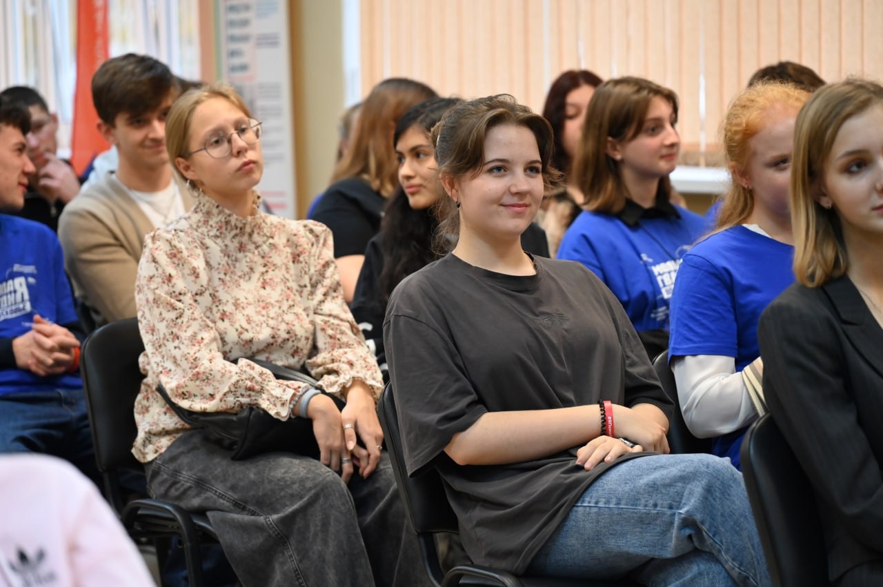 В Молодёжном центре «Патриот» в Серпухове состоялось мероприятие «Школа молодых политиков»