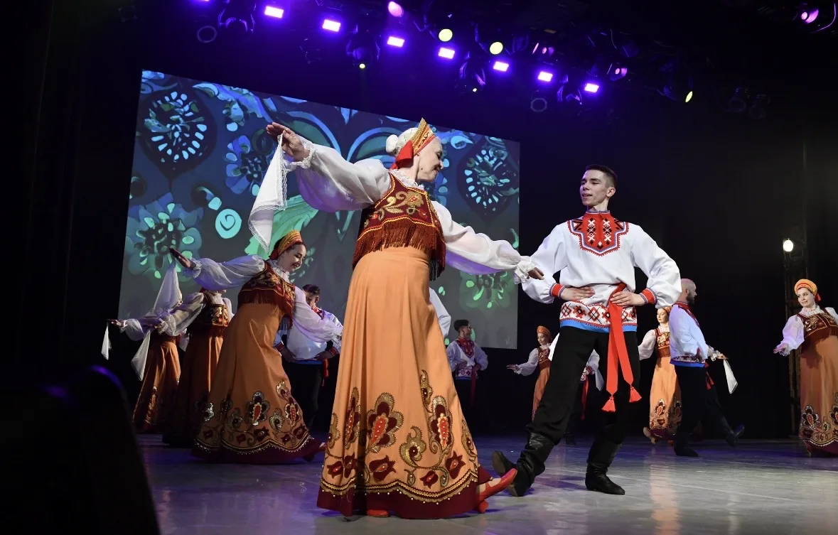 «Преемственность поколений и танцы народов мира: ансамбль «Россияночка» блестяще отчитался перед Серпуховом»