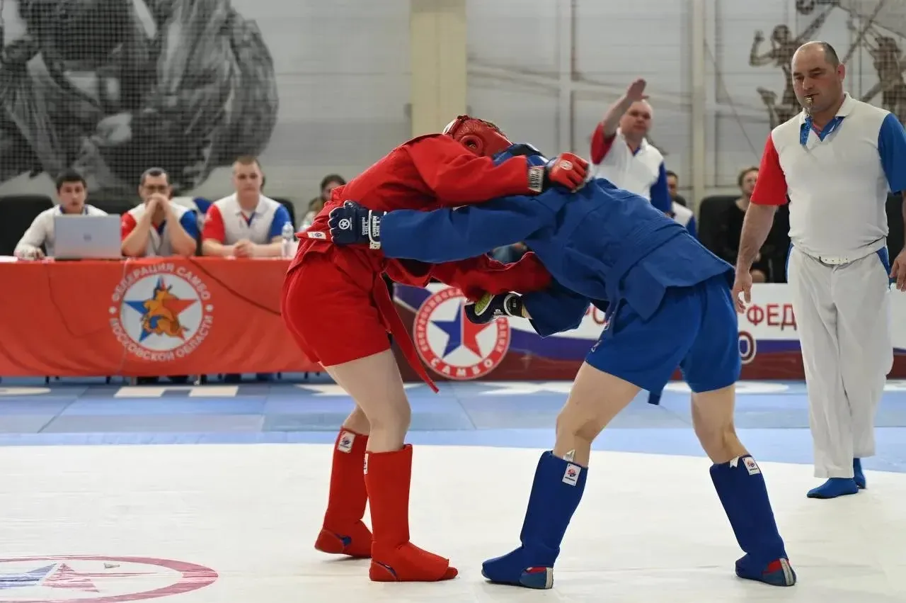В Серухове дан старт Всероссийскому чемпионату по боевому самбо среди женщин