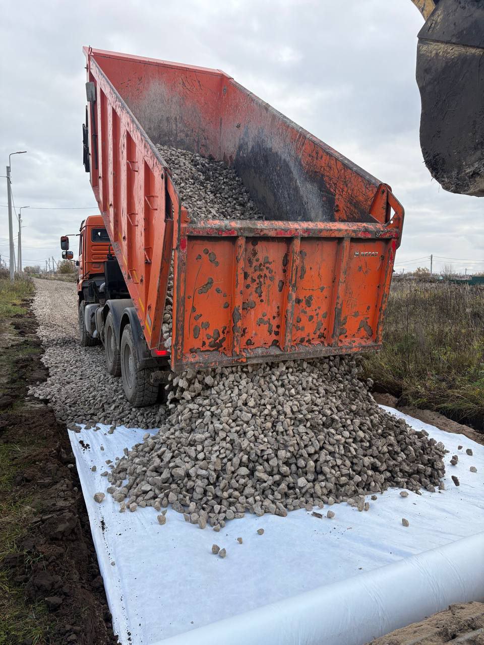 В Серпухове ремонтируют дороги на нескольких улицах