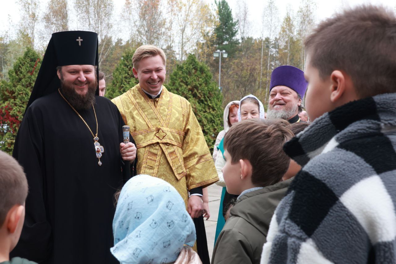 В Протвино прошло богослужение в честь праздника Покрова Пресвятой Богородицы
