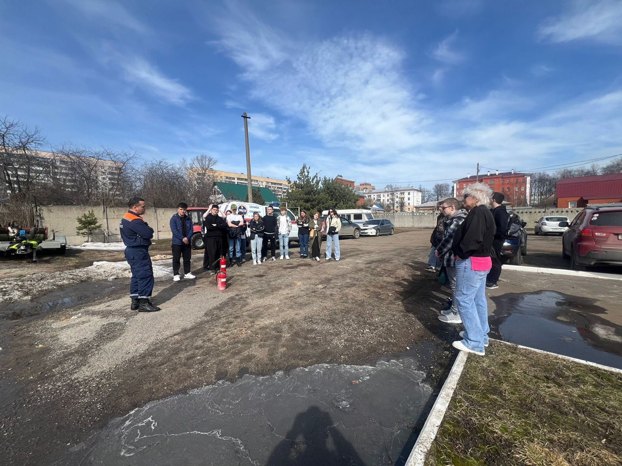 Серпуховским студентам объяснили, как действовать в случае пожара Серпуховским студентам объяснили, как действовать в случае пожара