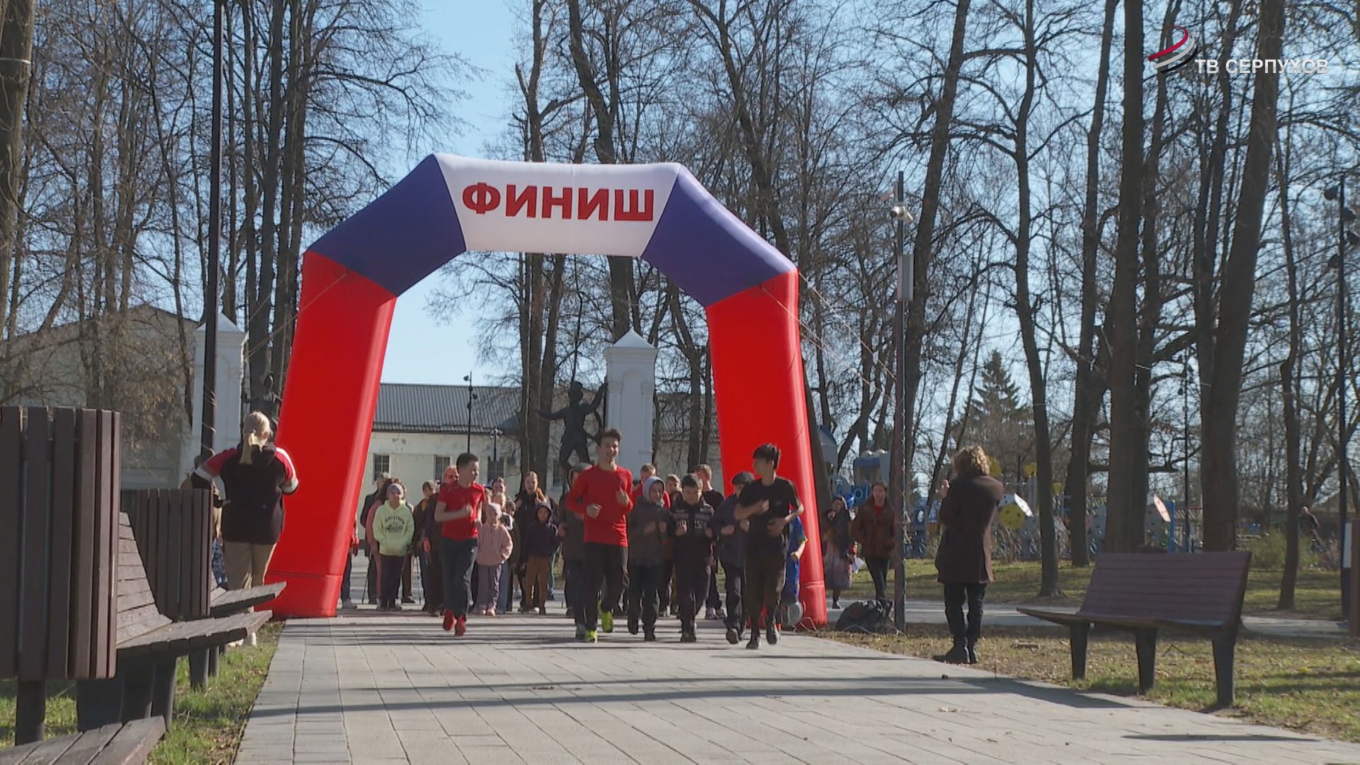 В Серпухове прошёл забег в День всемирного здоровья