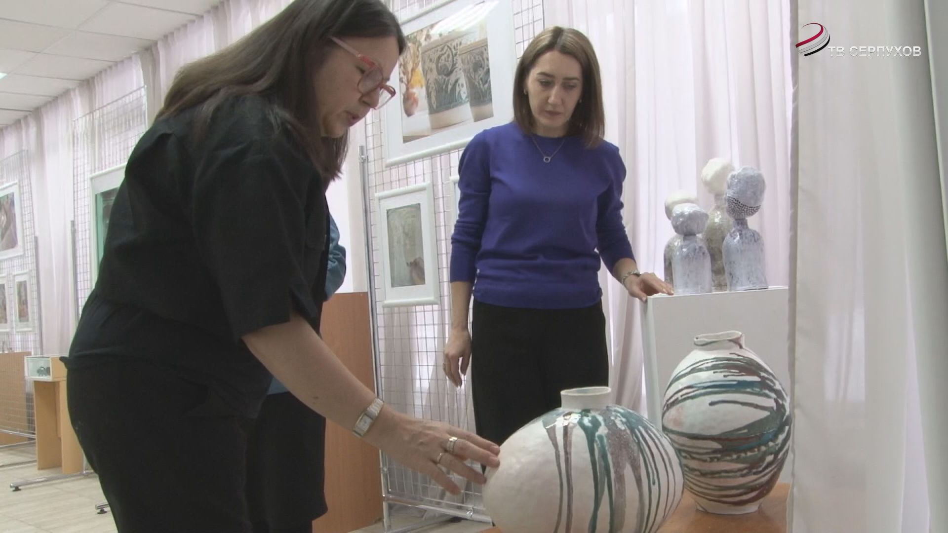 В историко-краеведческом музее Протвино открылась выставка художника-керамиста Натальи Морозовой