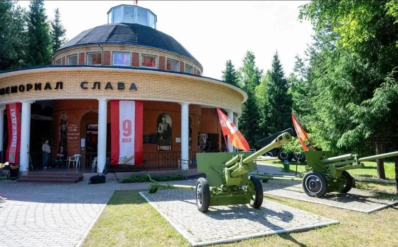 В деревне Станки у мемориала «Слава» стартовал трёхдневный полевой лагерь 