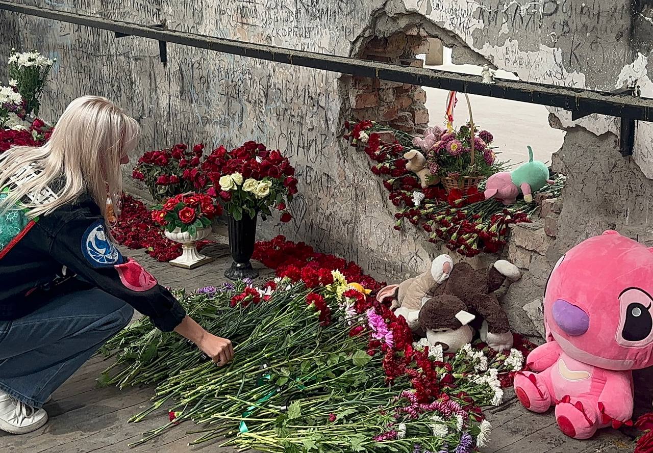 Студенты из Серпухова посетили мемориал, посвящённый жертвам теракта в Беслане