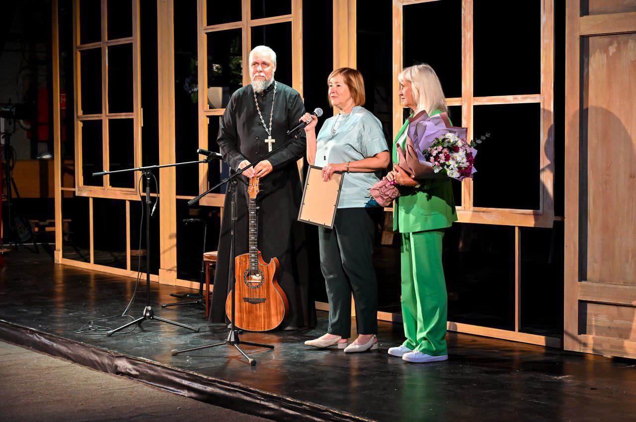 В Серпуховском музыкально-драматическом театре состоялся благотворительный концерт Андрея Гурова 