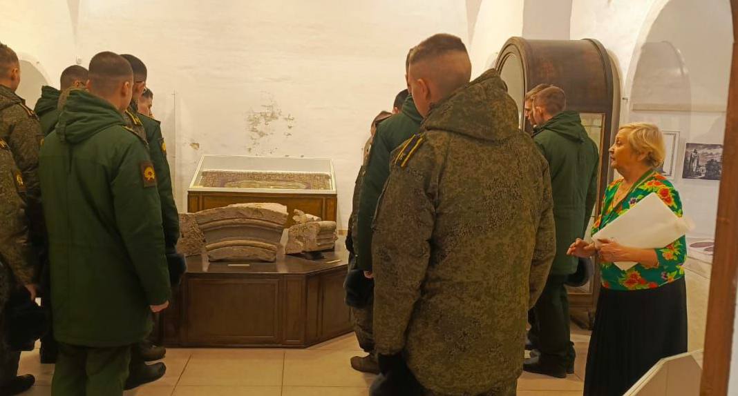 Курсанты Военной академии РВСН побывали на благотворительной экскурсии в Духовном центре Серпухова