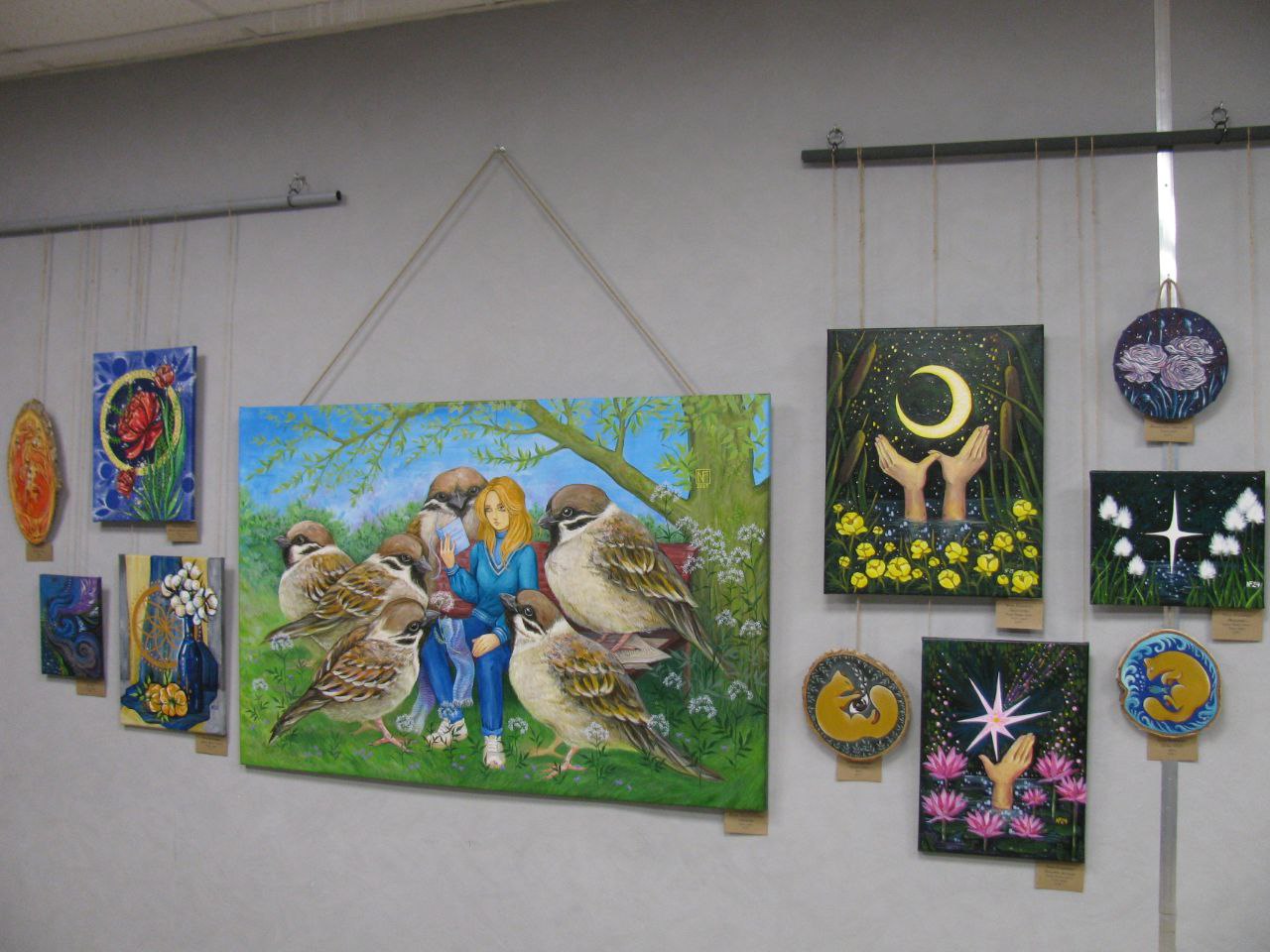 В серпуховском Арт-пространстве на Ворошилова, 53 открылась выставка «Смородина»