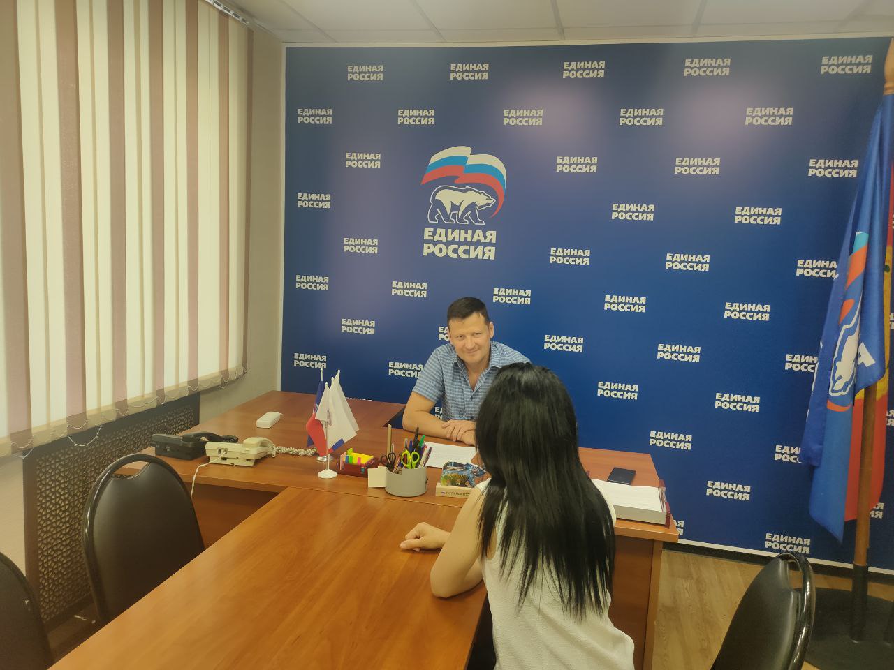 Единороссы Серпухова проводят прием граждан по вопросам материнства и детства