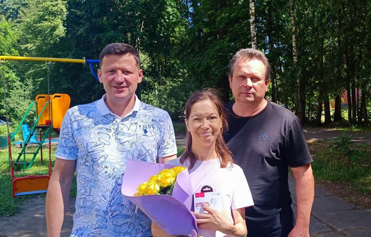 Участницу клуба «ПОДАрок» Юлию Лепину поздравили депутаты Совета депутатов Серпухова  