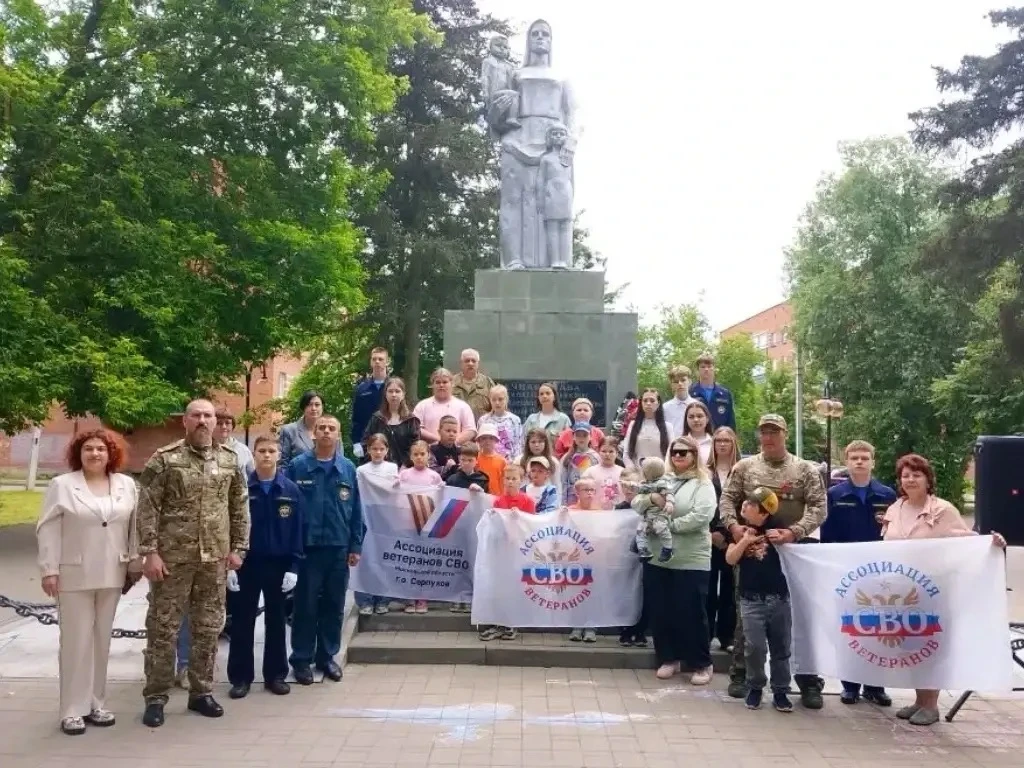 В преддверии Дня памяти и скорби, 19 июня, прошла акция «Знаем. Помним. Скорбим» в посёлке Пролетарский
