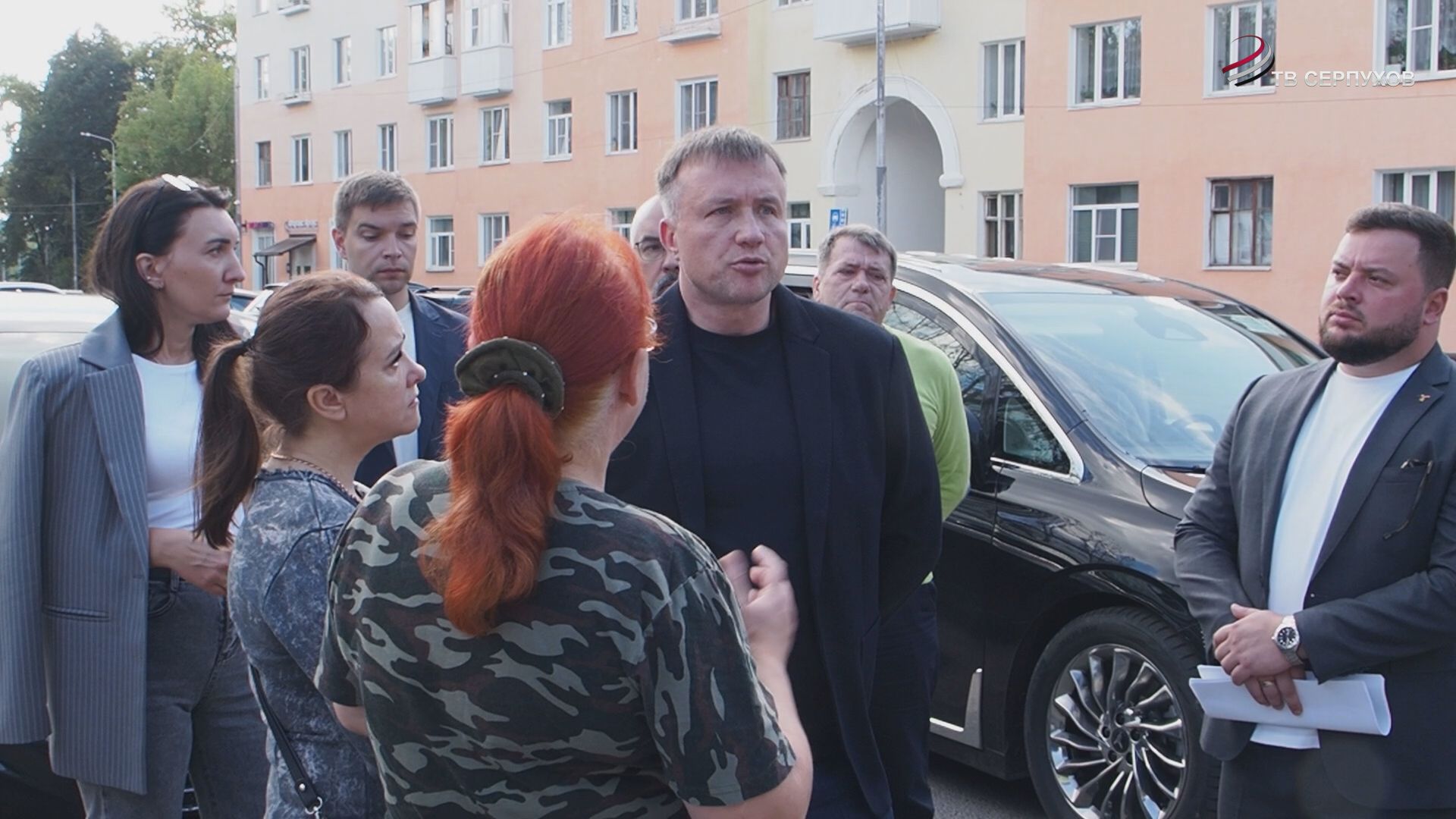 Глава Серпухова встретился с жителями многоквартирных домов на улице Крюкова