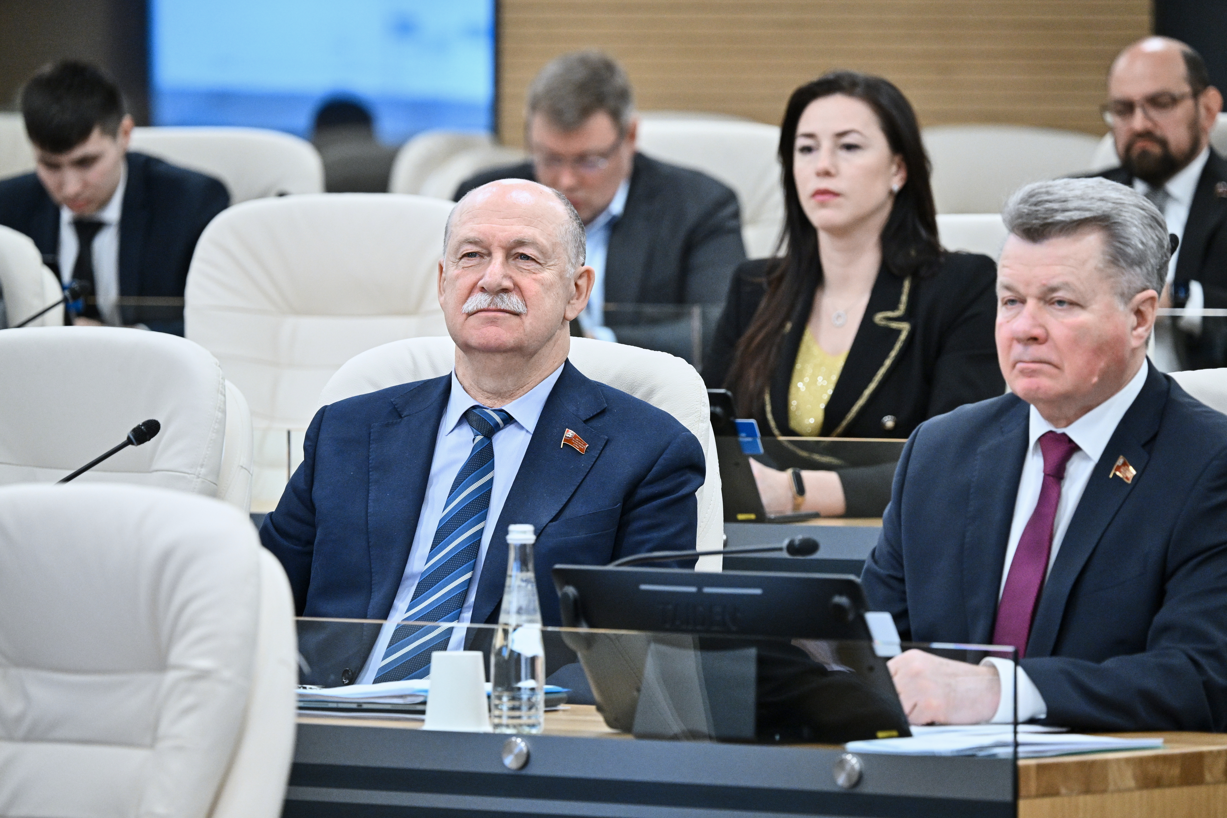 Александр Баранов: «Контрактники вносят значительный вклад в оборонную мощь страны» Александр Баранов: «Контрактники вносят значительный вклад в оборонную мощь страны»