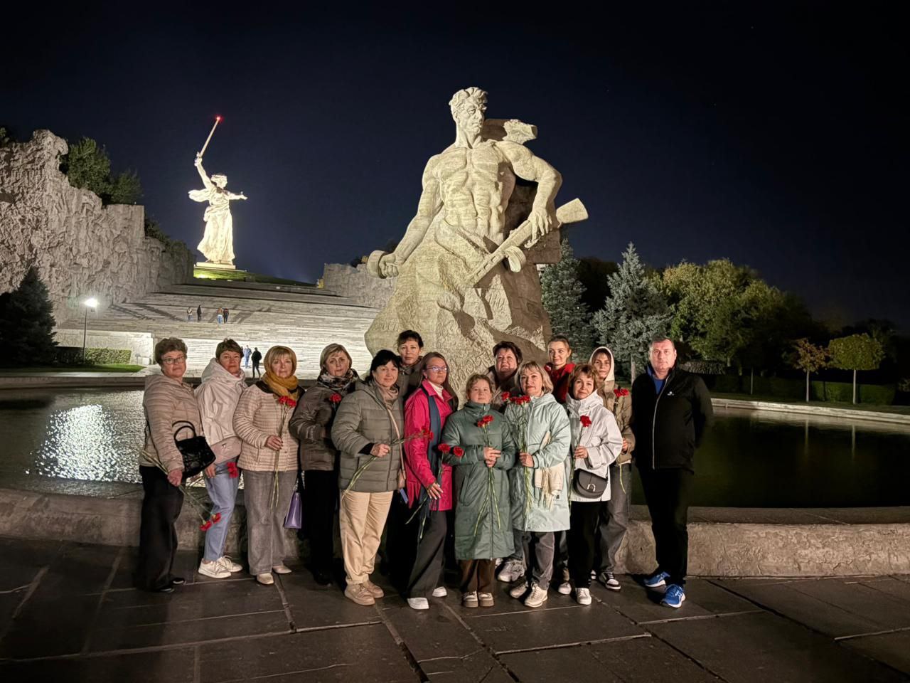 Педагоги из серпуховской школы №3 побывали в городе-герое Волгограде