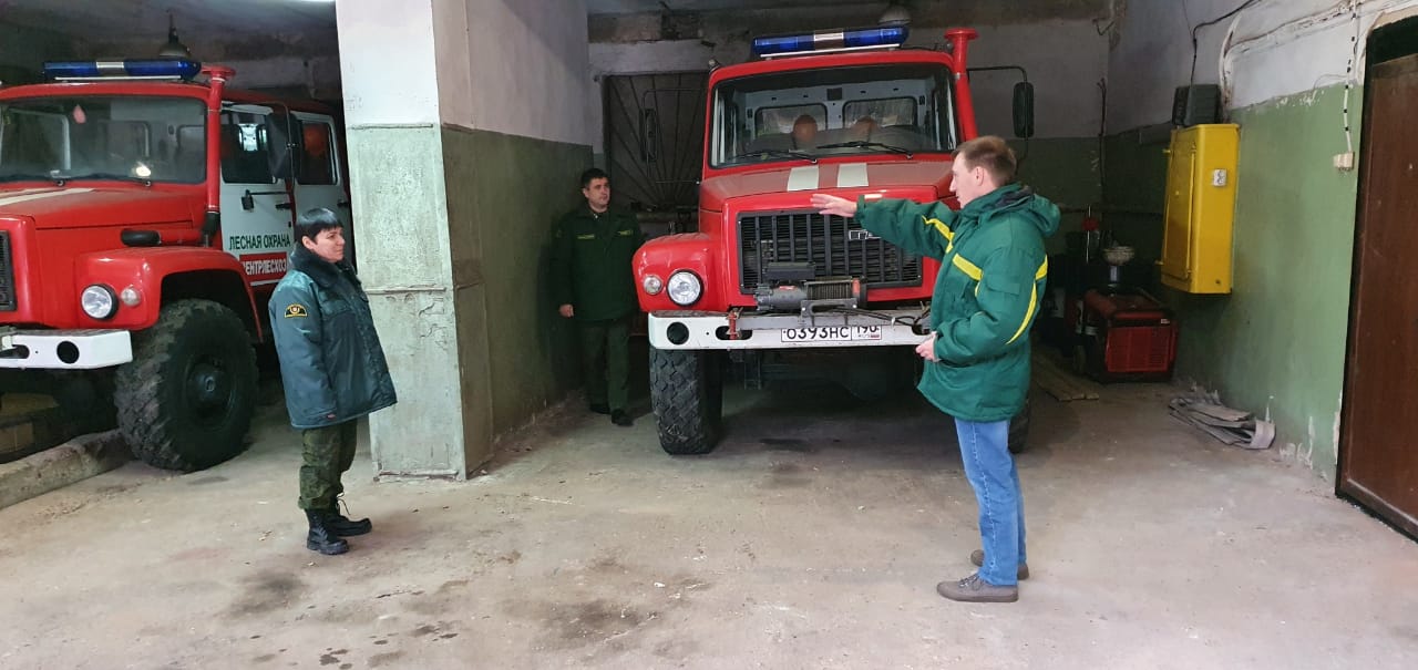 В Серпухове прошел смотр подготовки техники к зимнему содержанию В Серпухове прошел смотр подготовки техники к зимнему содержанию
