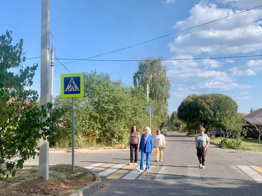 В Серпухове проверили установку нового освещения на улице Парковой 