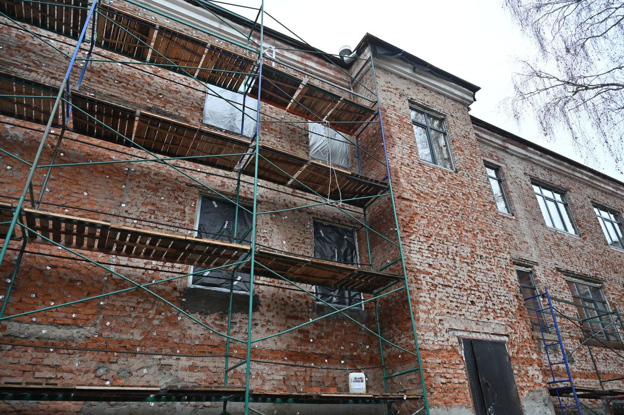 Учреждения культуры и дополнительного образования ремонтируют в Серпухове по Народной программе