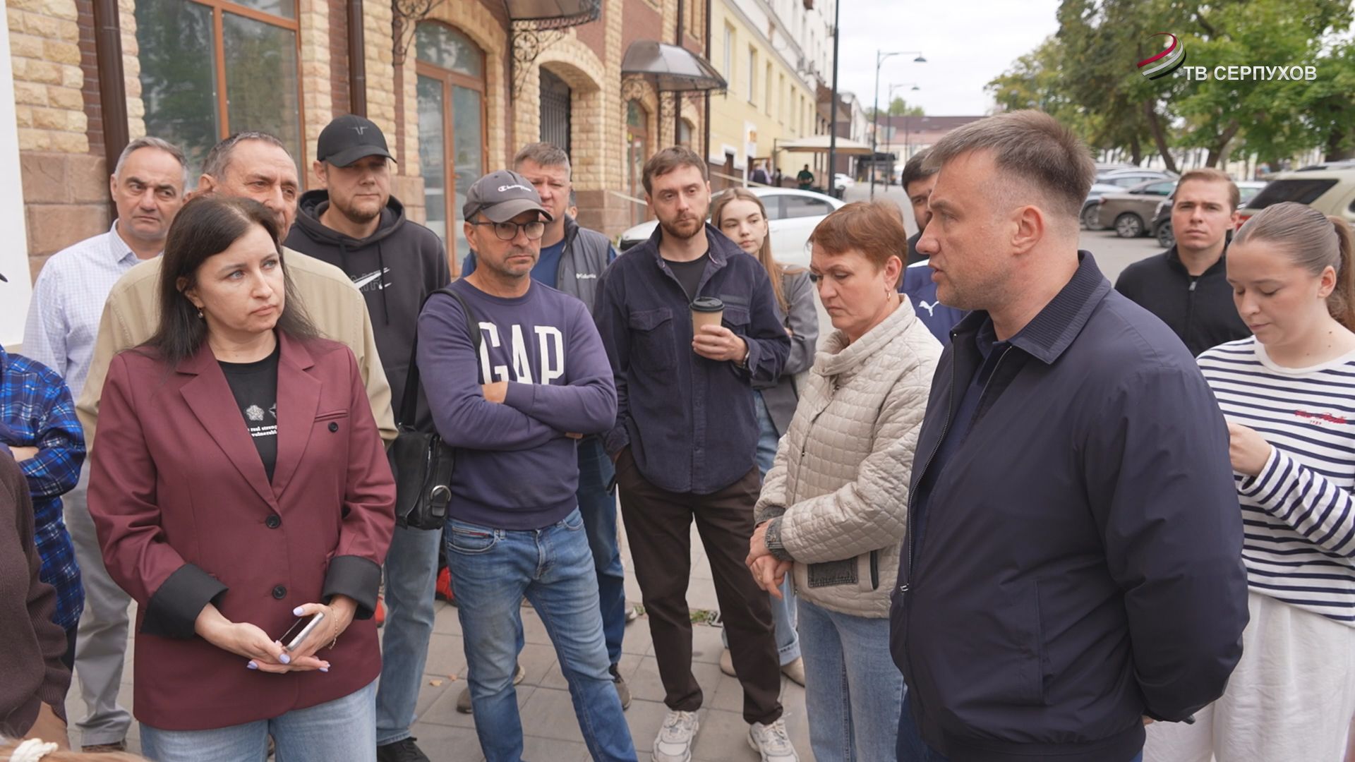 Глава Серпухова встретился с жителями по вопросу платных парковок