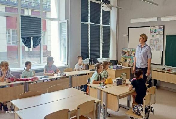 С юными серпуховичами провели беседу о безопасном поведении в летний период