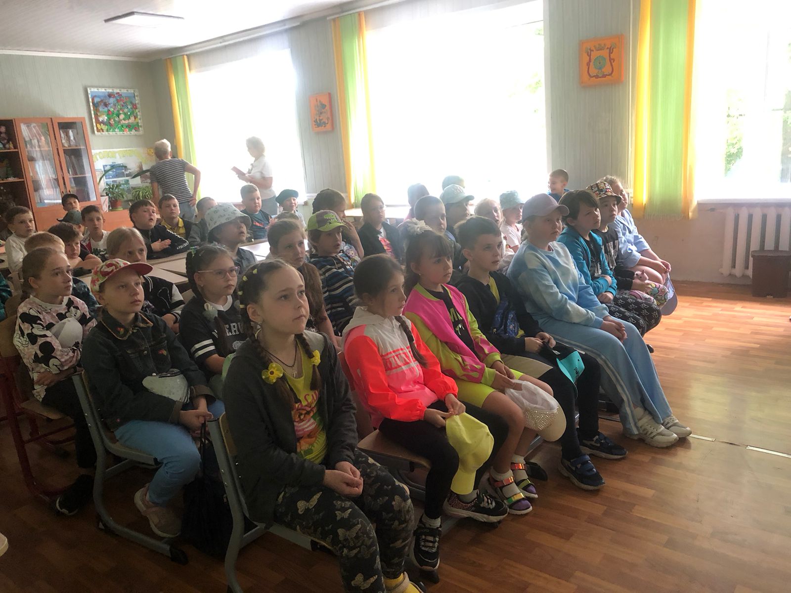 Единороссы Серпухова провели для детей киноурок