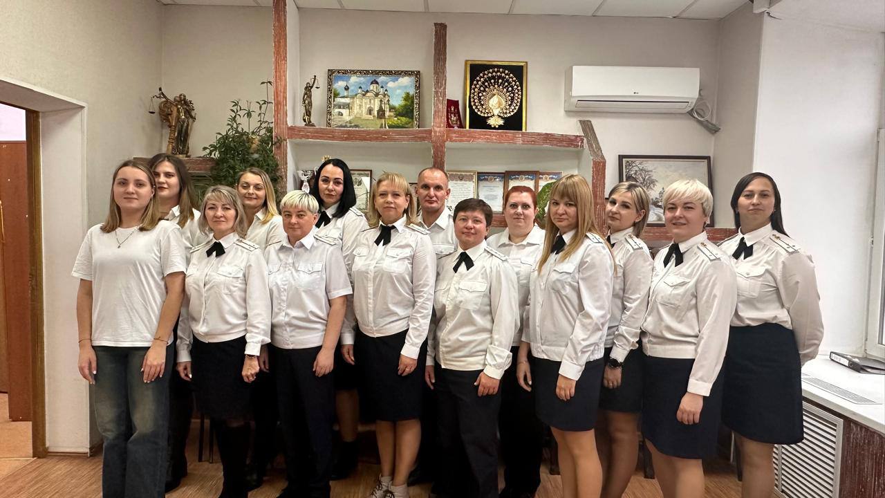 Глава Серпухова поздравил судебных приставов с профессиональным праздником Глава Серпухова поздравил судебных приставов с профессиональным праздником