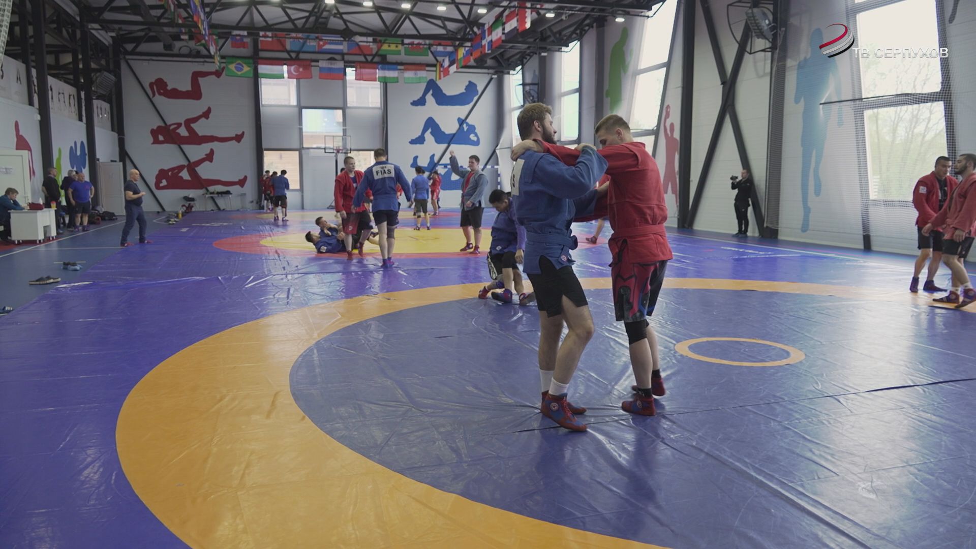 В Серпухове проходят тренировки сборной России по самбо перед чемпионатом Европы