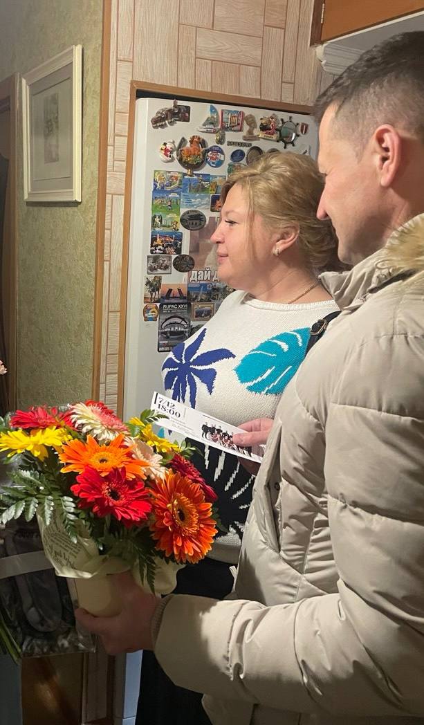 В Серпухове поздравили с праздником мать участника СВО