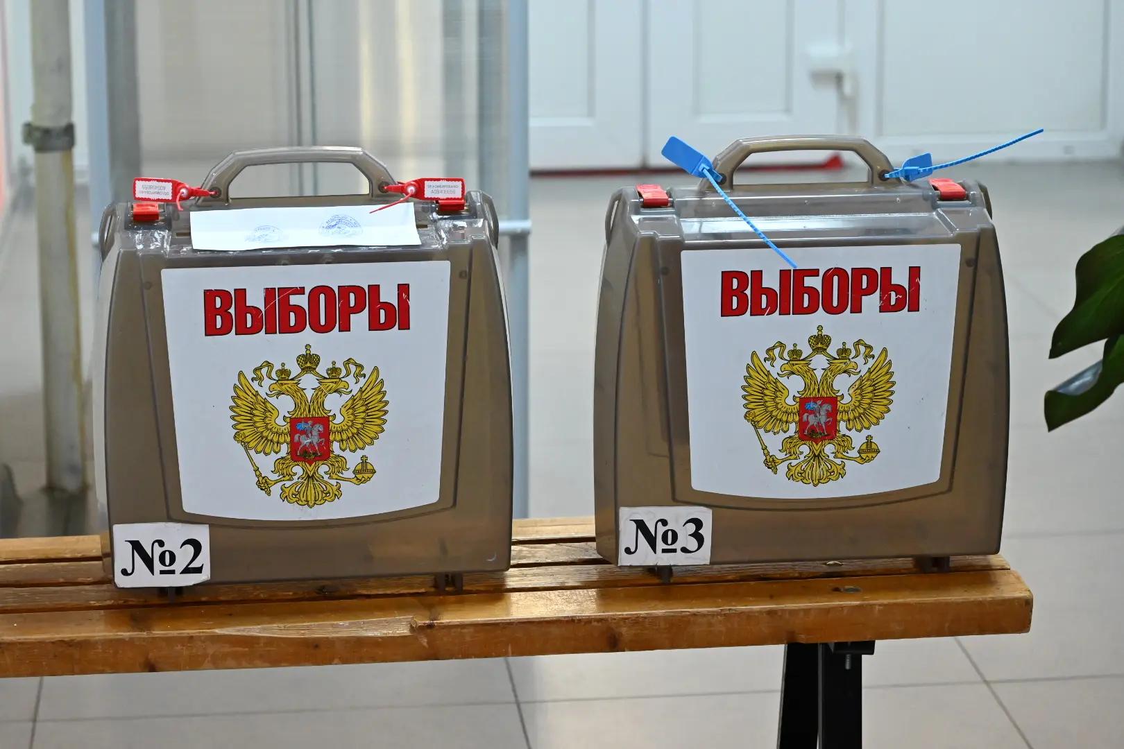 В Серпухове завершен второй день голосования В Серпухове завершен второй день голосования