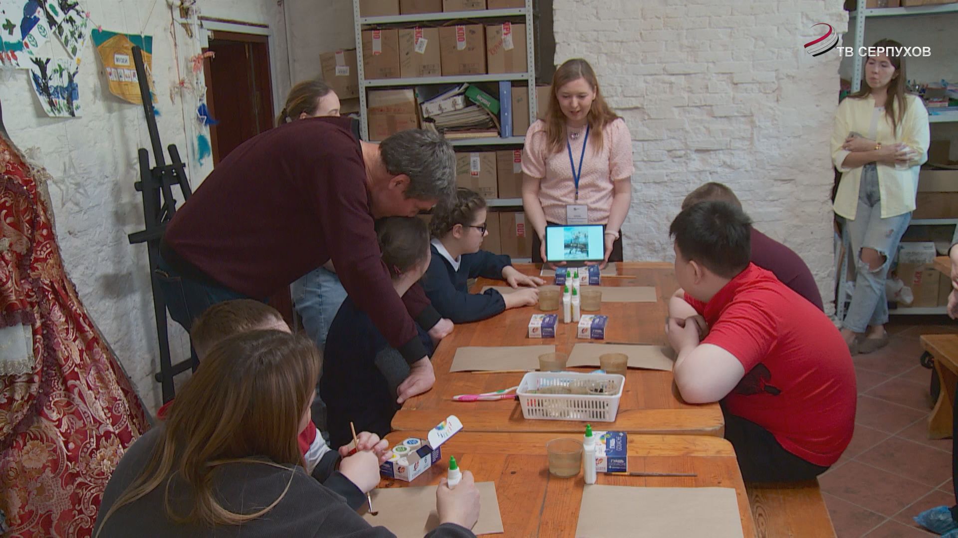 В Серпуховском историко-художественном музее прошел мастер-класс для детей с аутизмом