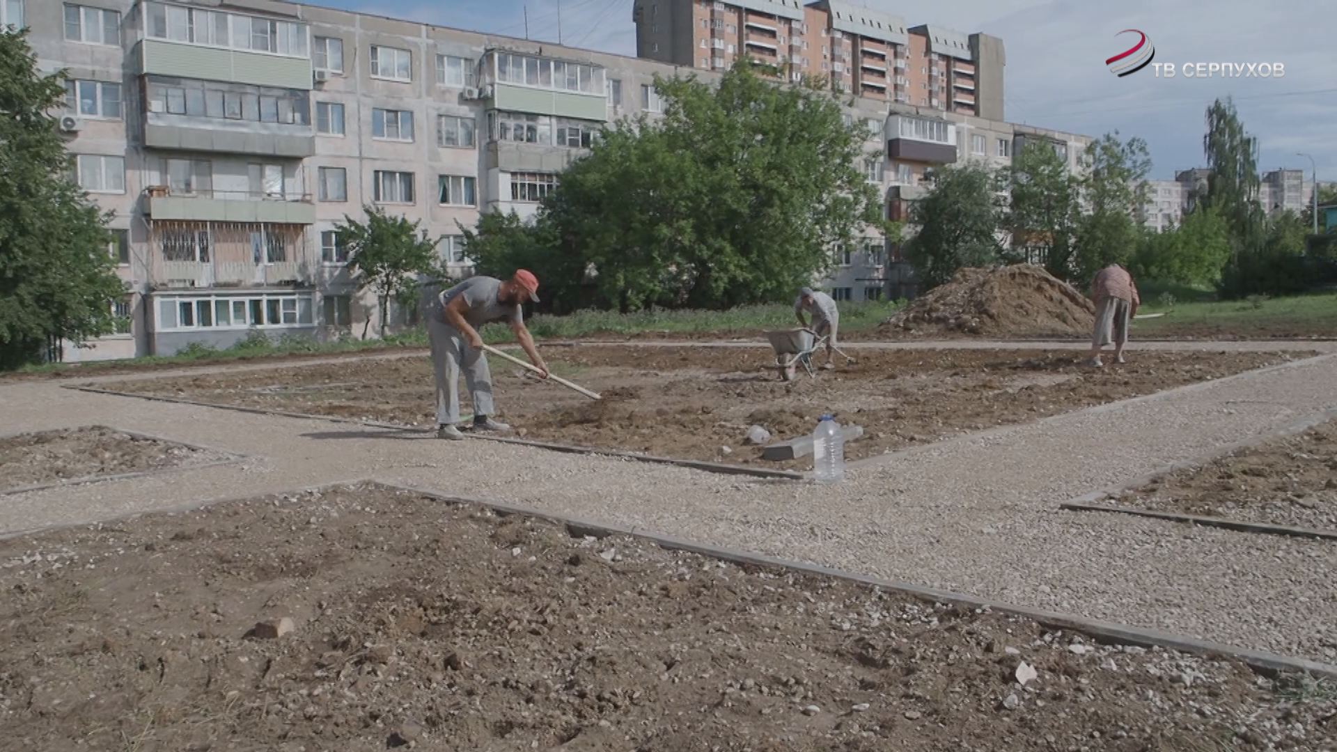 В Серпухове продолжается ремонт тротуаров и внутридворовых проездов