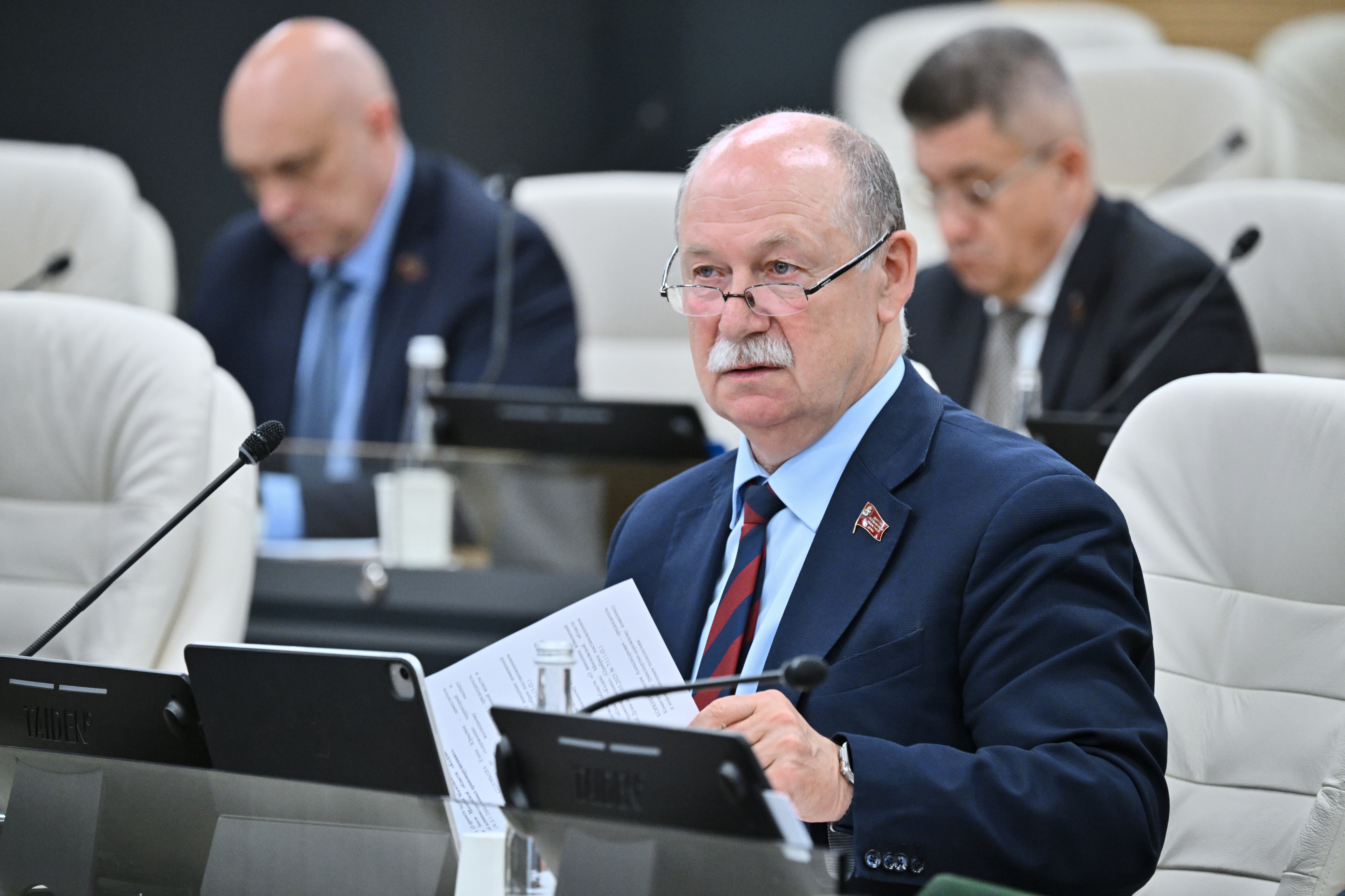 Серпуховичам рассказали о действующих мерах поддержки контрактников