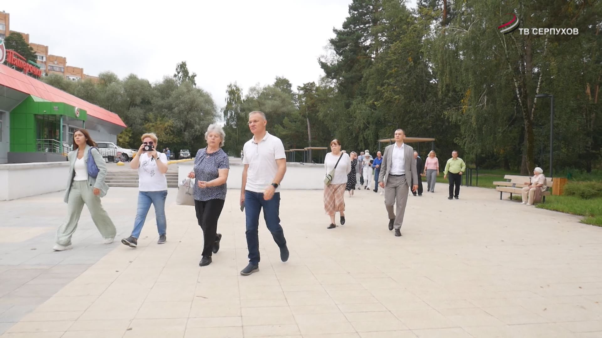 Депутат Госдумы Александр Коган проверил, как ведется благоустройство в Большом Серпухове
