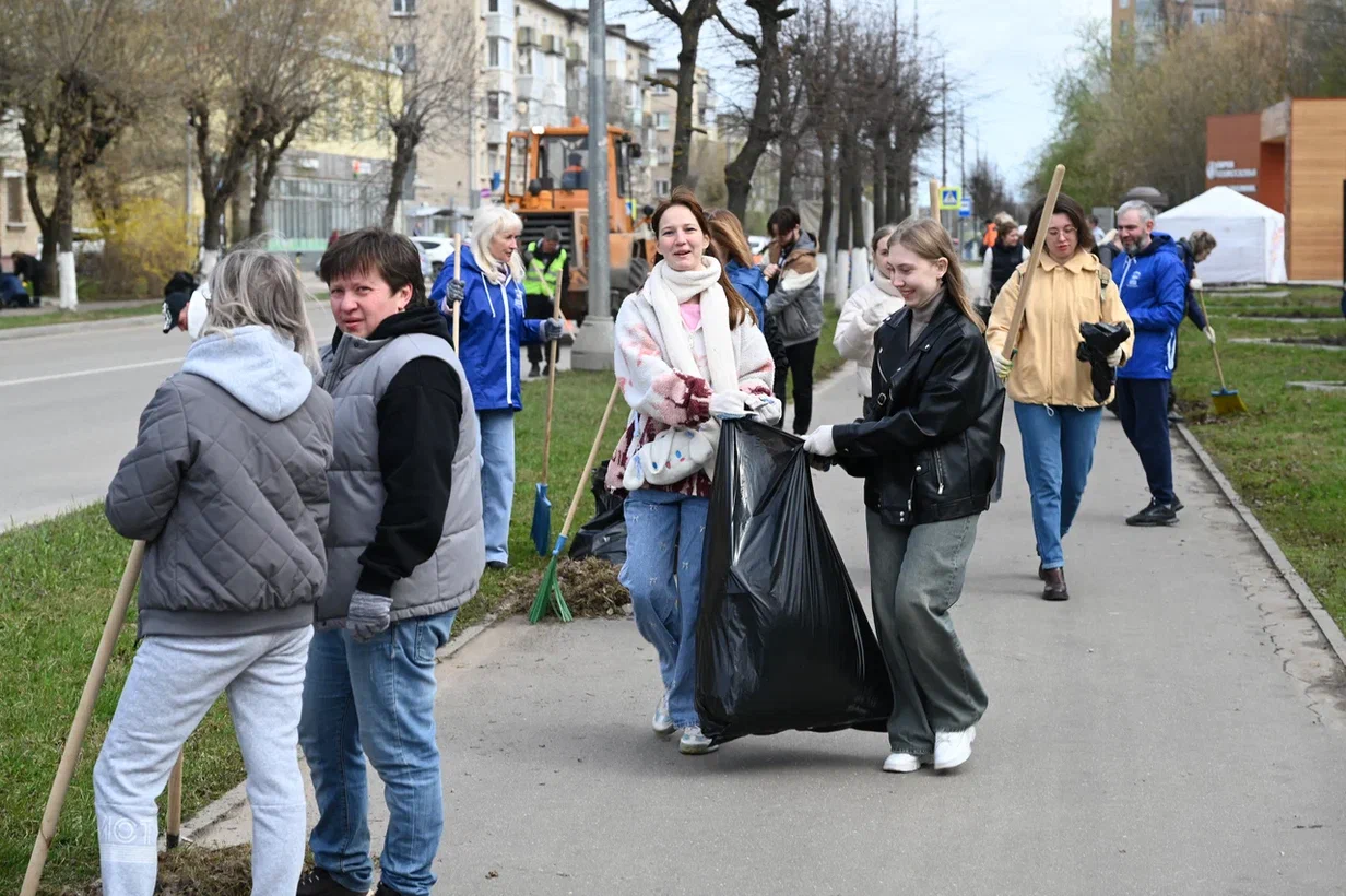 Первый весенний общеобластной субботник состоялся в Городском округе Серпухов