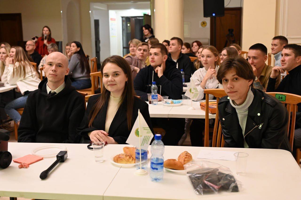 Квиз Молодёжного Совета Серпуховской организации профсоюзов работников госучреждений собрал 11 команд