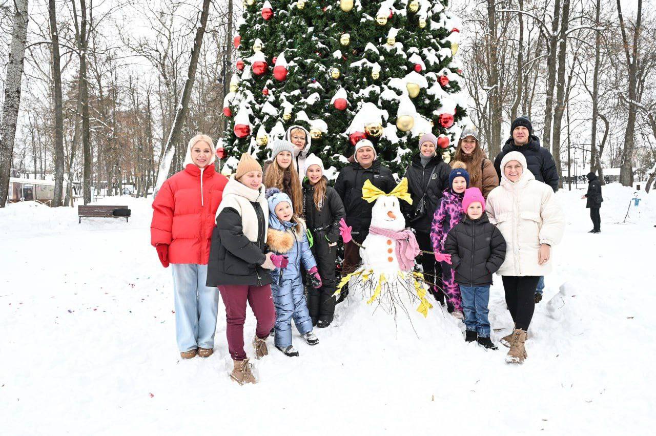 В Серпухове состоялся Фестиваль снеговиков 