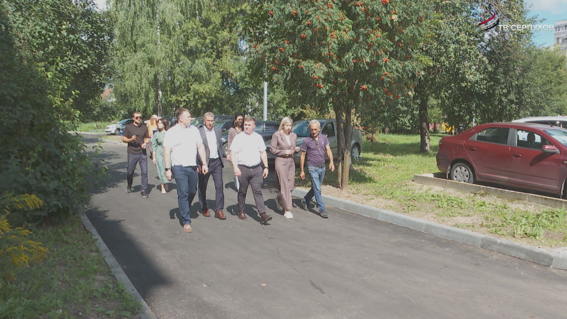 В Серпухове продолжается комплексное благоустройство дворов